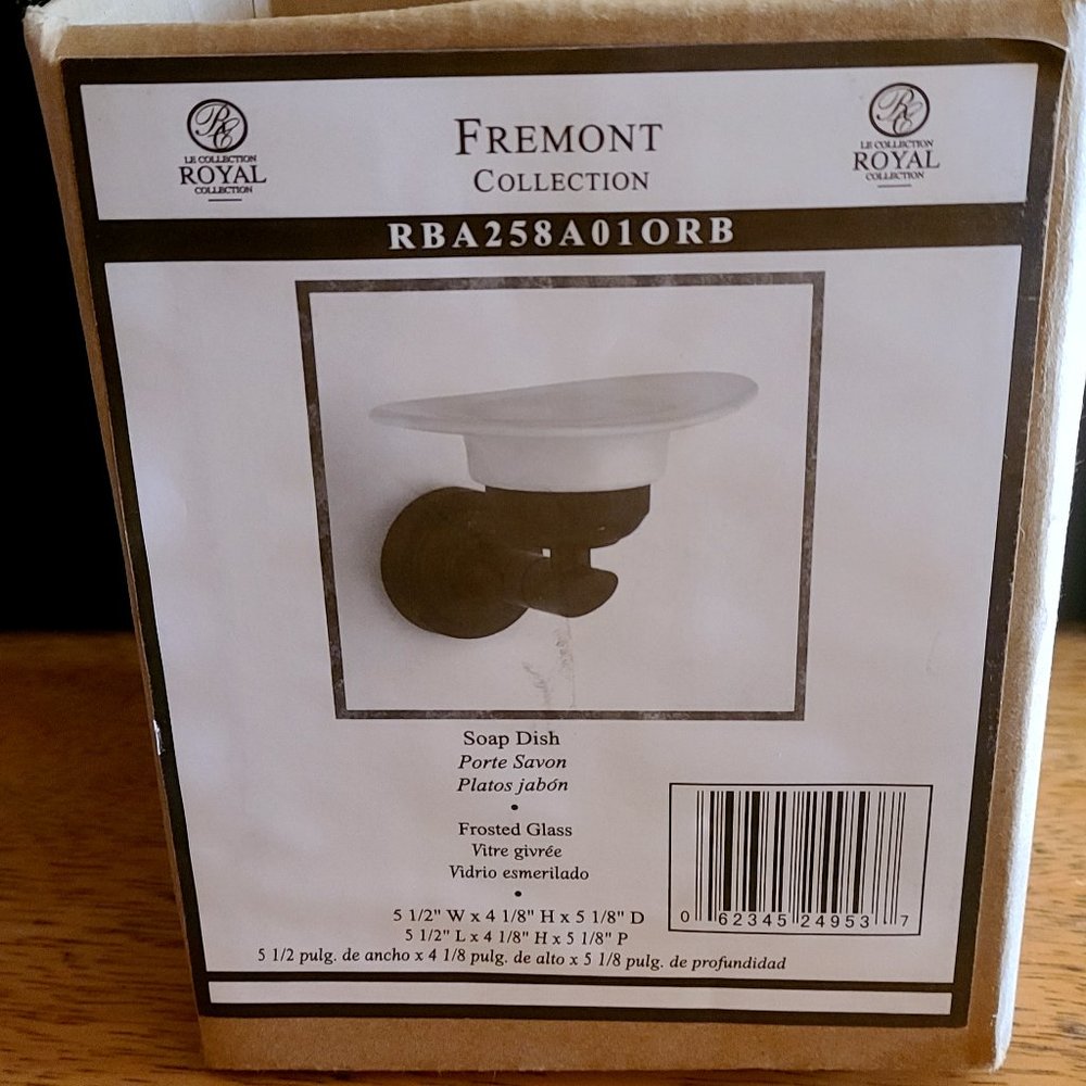 CANARM FREMONT RUBBED BRONZE/ FROSTED GLASS SOAP DISH #RBA258A010RB